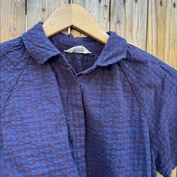 Toast short sleeves textured blouse - Picture 2 of 8